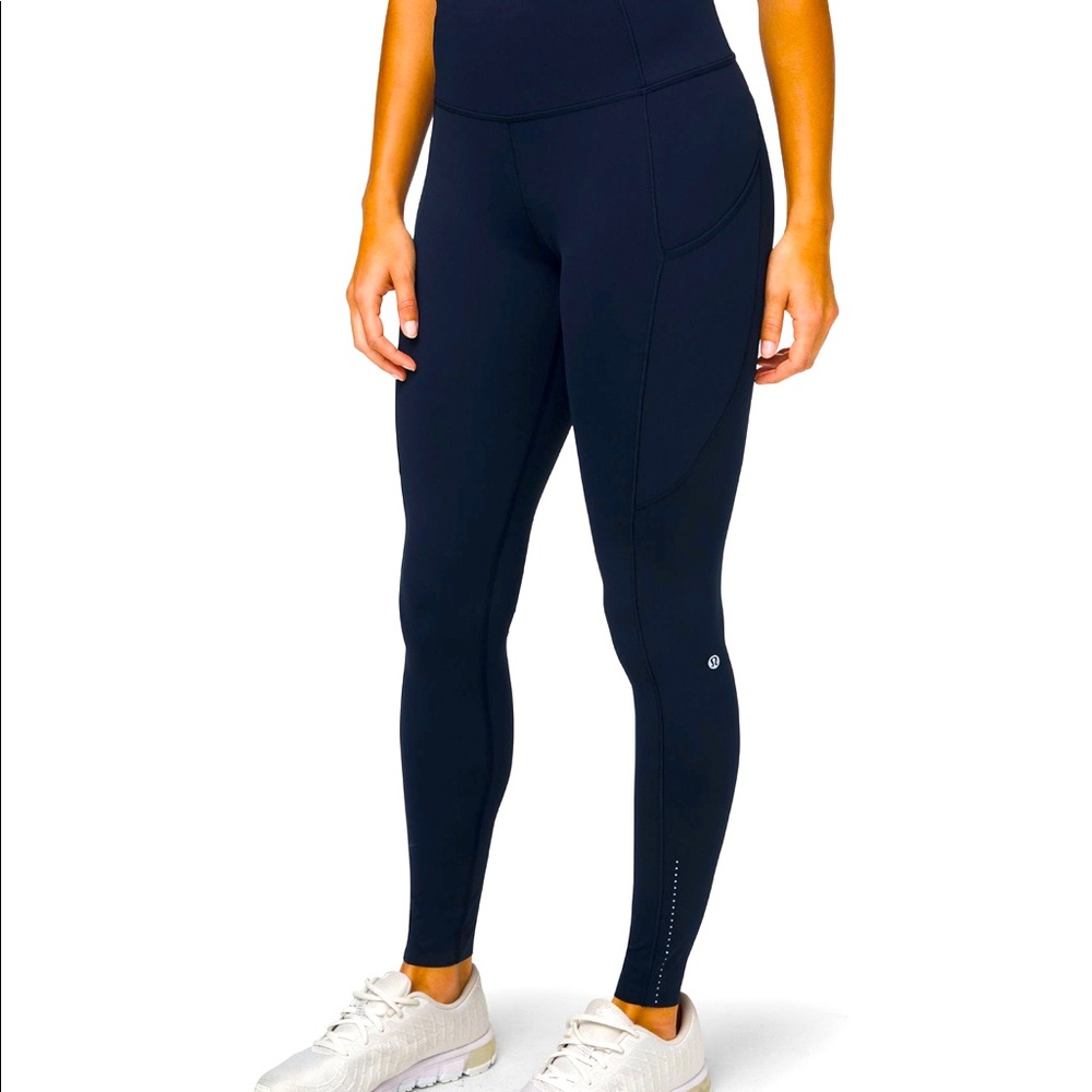 Navy fast and free leggings reflective